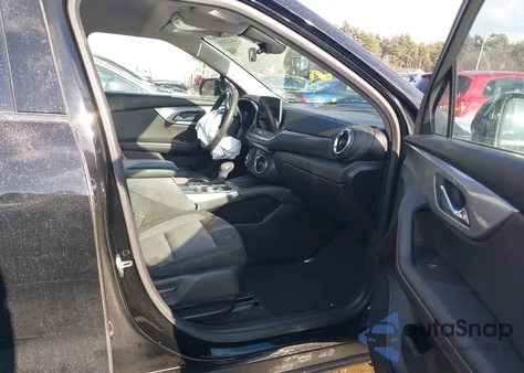 2023 Chevrolet Blazer Awd 2Lt z USA, uszkodzony, nr VIN 3GNKBHR4XPS184185